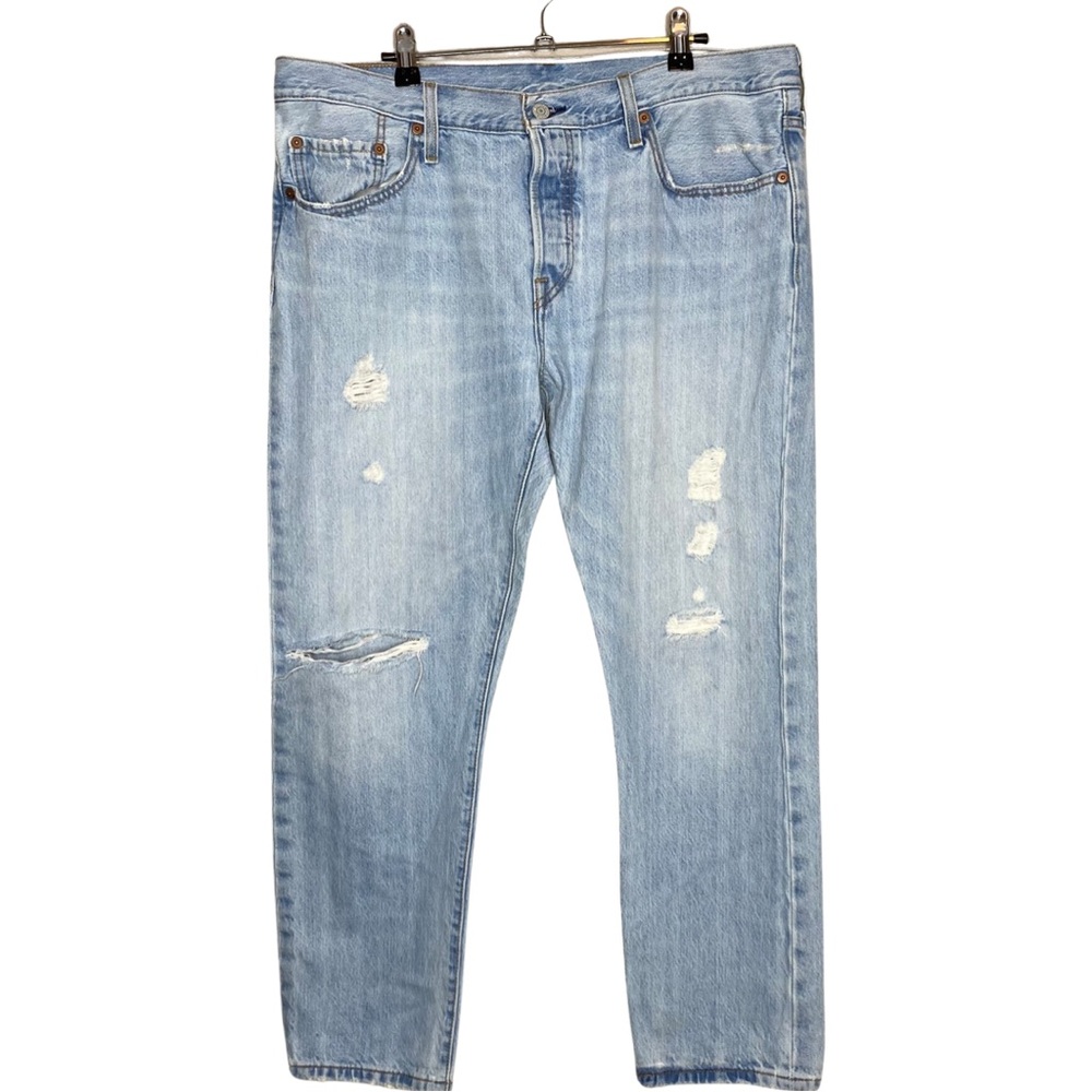 Levi’s 501 CT 32x32 Light Wash Distressed Jeans